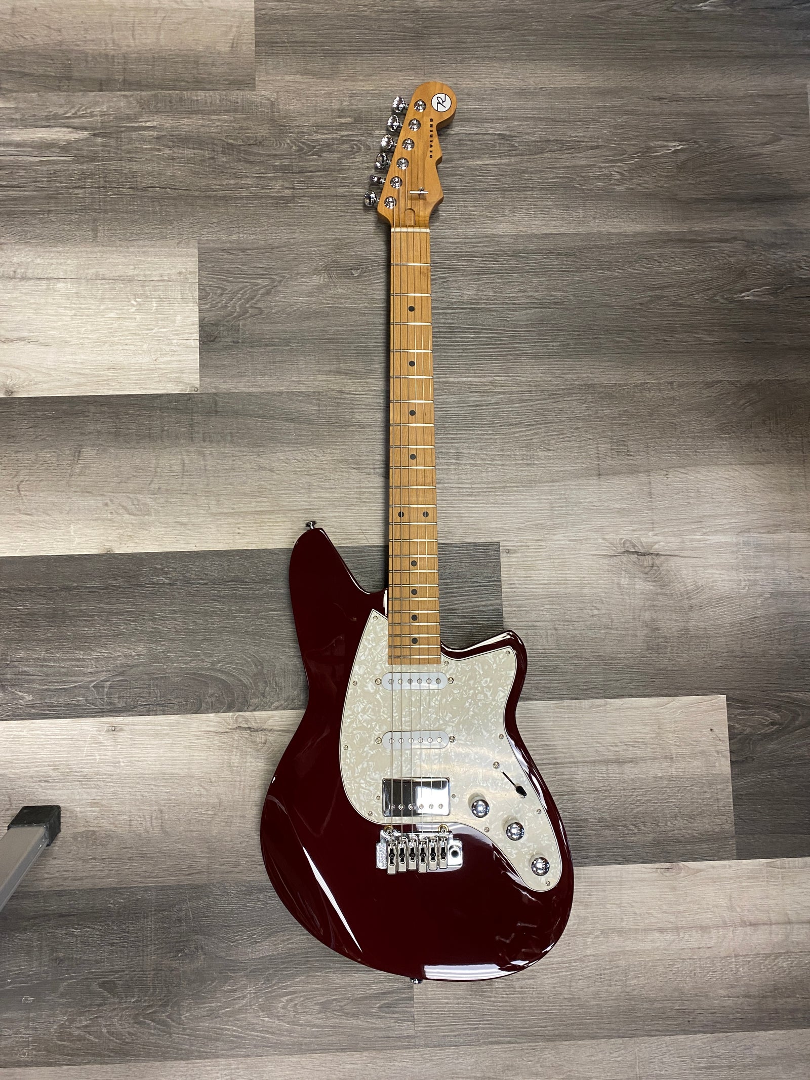 Reverend Six Gun HSS - Medieval Red Limited Edition *FM