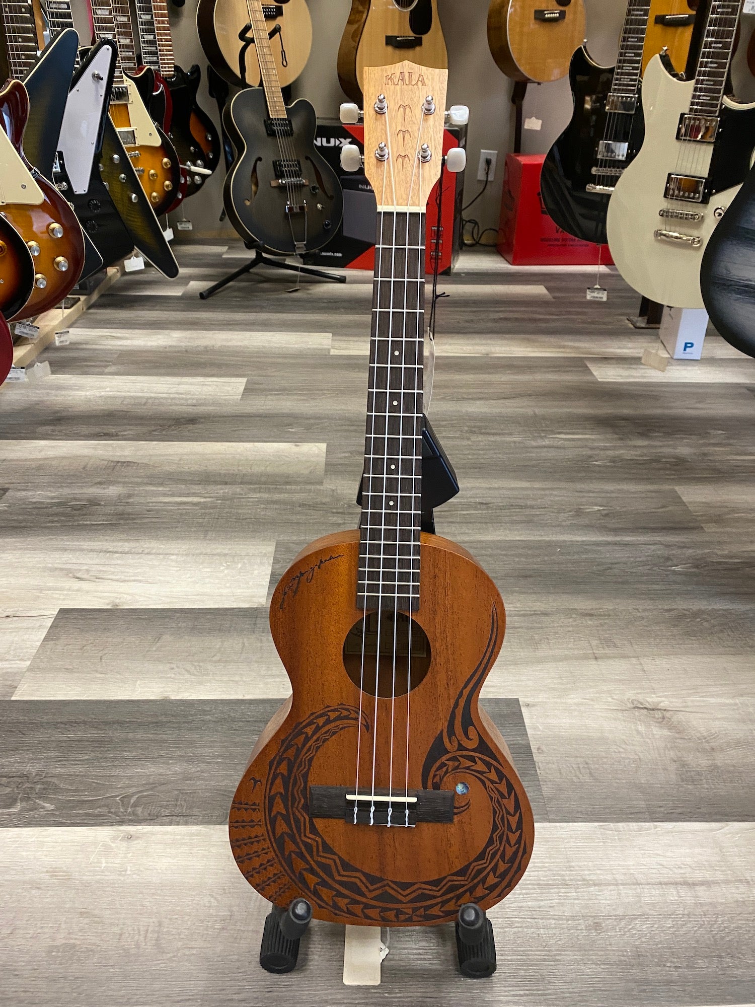 KALA Courage Mahogany Tenor Ukulele w/Bag *Demo*