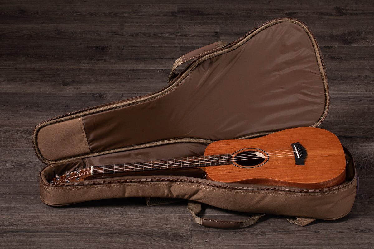 Taylor BT2 Acoustic Guitar w/bag - Mahogany