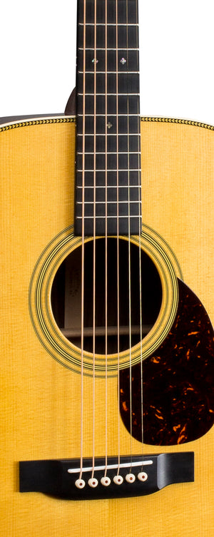 Martin OM28 Acoustic Guitar LR Baggs Pickup w/Case